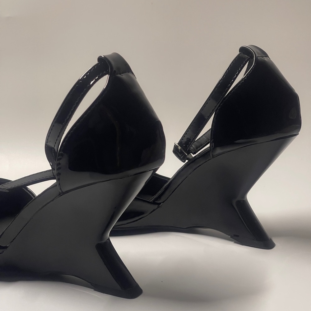 🆕 Patent Square Toe Wedge Sandals - Picture 10 of 10